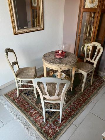 Louis XV.  1 tafel 3 stoelen