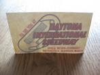 Autocollant Daytona International Speedway 12,5 x 7,5 cm, Enlèvement ou Envoi, Neuf, Sport