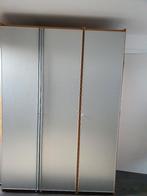 Slaapkamer kast,  3-deurs, Hülsta, grijs - BxHxD 150x220x60, Huis en Inrichting, Ophalen, Gebruikt, 100 tot 150 cm, 200 cm of meer