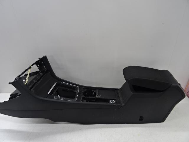 CONSOLE CENTRALE Volkswagen Golf VII (AUA) (01-2012/03-2021), Autos : Pièces & Accessoires, Habitacle & Garnissage, Volkswagen