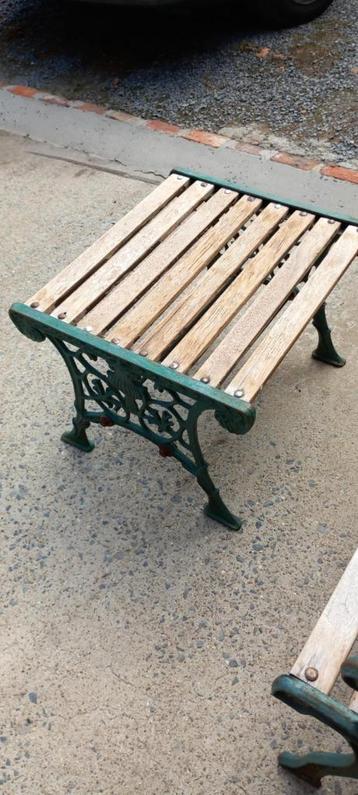 Unieke bijzettafel in antiek gietijzer en afzelia beschikbaar voor biedingen