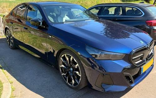 PRACHTIG BMW i5 M60 601 M Individueel XDRIVE-pakket uit 2024, Auto's, BMW, Particulier, i5, 360° camera, 4x4, Aangepast voor mindervaliden