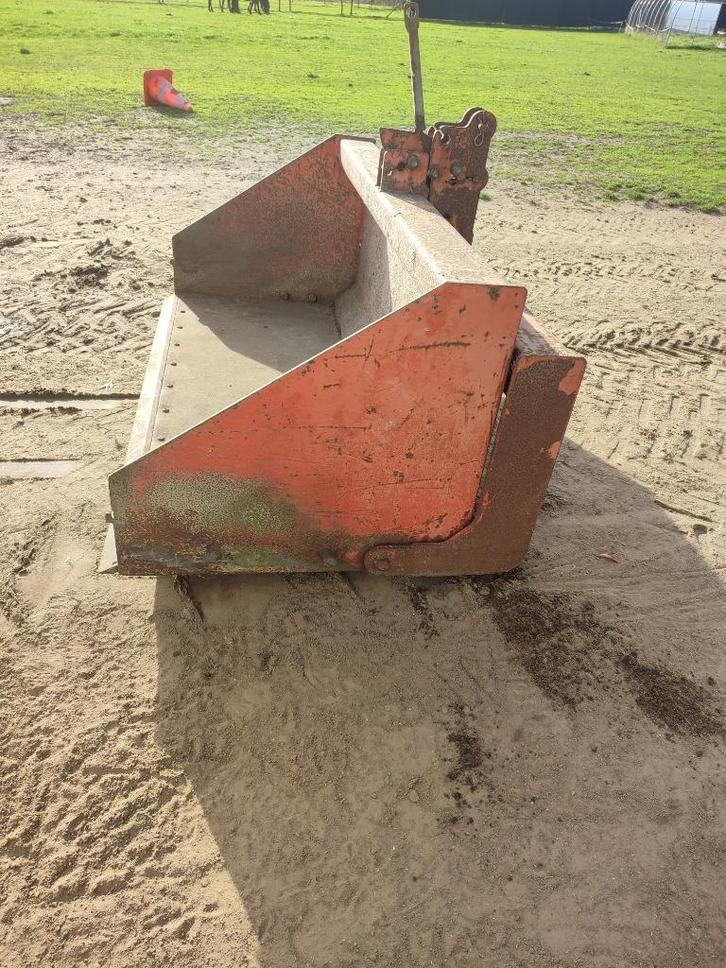 Mestklem balenklem grondbak, Zakelijke goederen, Landbouw | Werktuigen, Overige typen, Ophalen