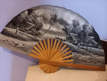 Grote waaier, decoratief beschikbaar voor biedingen