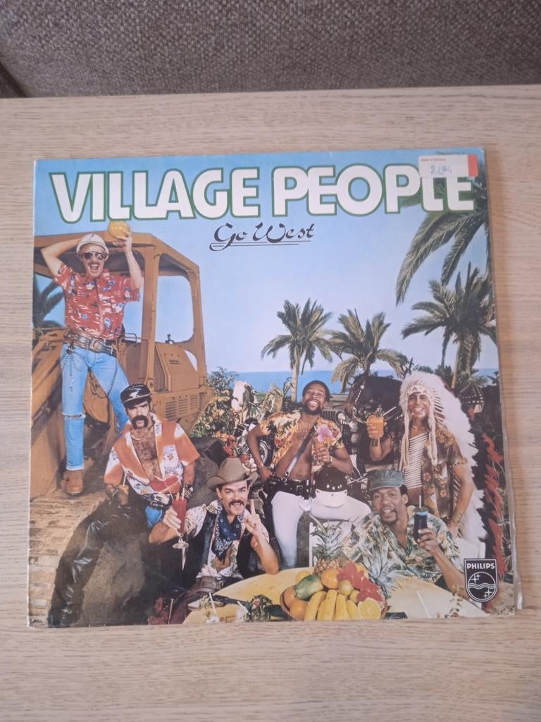 Lp village people go west, Ophalen