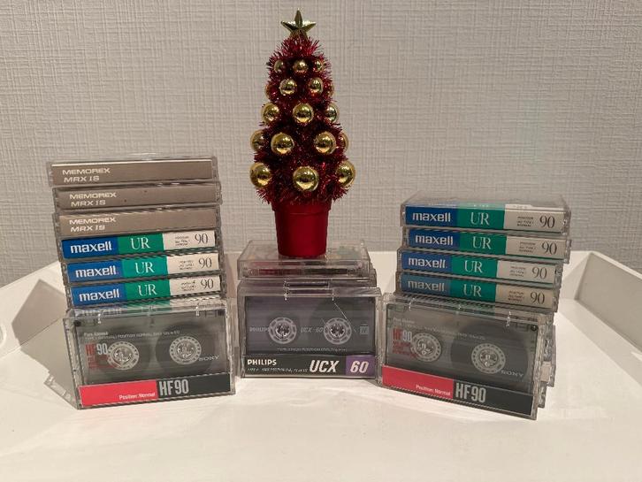 MAXELL UR90...SONY HF-90 ..PHILIPS UCX60, CD & DVD, Cassettes audio, Utilisé, Originale, 26 cassettes audio ou plus, Enlèvement ou Envoi