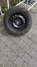 Pirelli autoband op stalen velg, Auto-onderdelen, Ophalen, Banden en Velgen, Nieuw, Overige maten