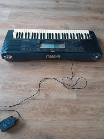 Yamaha psr 730 stage keyboard beschikbaar voor biedingen