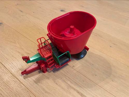 Bruder voederwagen, Hobby en Vrije tijd, Modelauto's | 1:32, Zo goed als nieuw, Ophalen