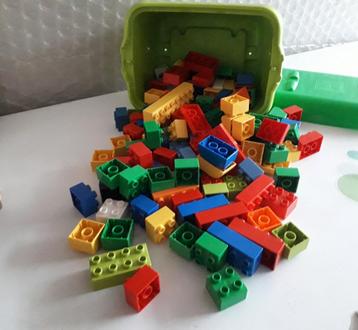 Boîte Duplo avec 120 blocs Duplo