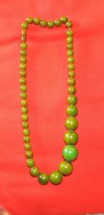 collier perle verte divers grosseurs (x2001), Bijoux, Sacs & Beauté, Colliers, Synthétique, Utilisé, Enlèvement ou Envoi