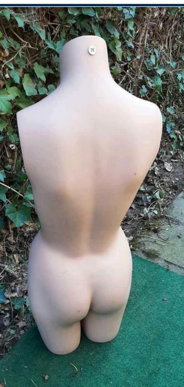 Torso pasPop Buste,90 cm hoogte
Polyster,mooie staat  beschikbaar voor biedingen