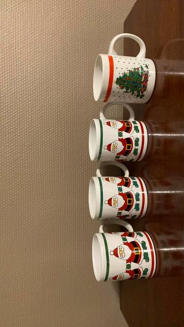 Set van 4 kerstbekers   beschikbaar voor biedingen
