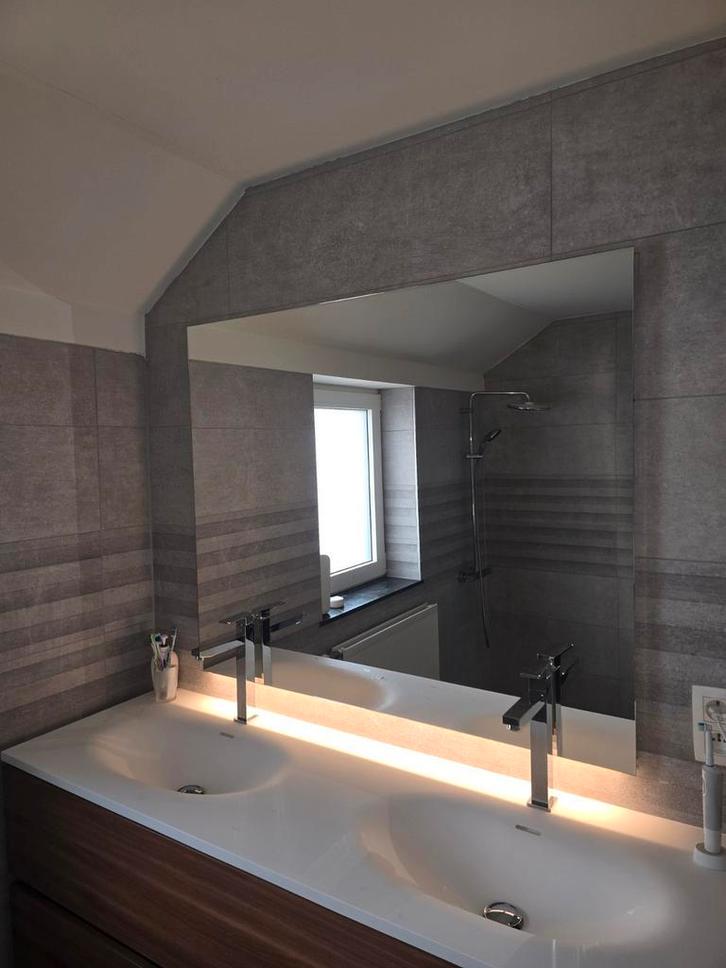 badkamerspiegel (led) Nieuw!!, Huis en Inrichting, Badkamer | Badkamermeubels, Ophalen
