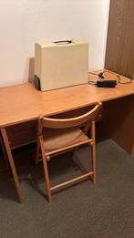 Houten bureau met bureaustoel, Huis en Inrichting, Bureaus, Ophalen, Gebruikt, Bureau