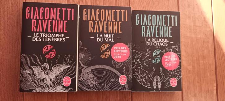Giacometti Ravenne, Livres, Fantastique, Comme neuf, Enlèvement