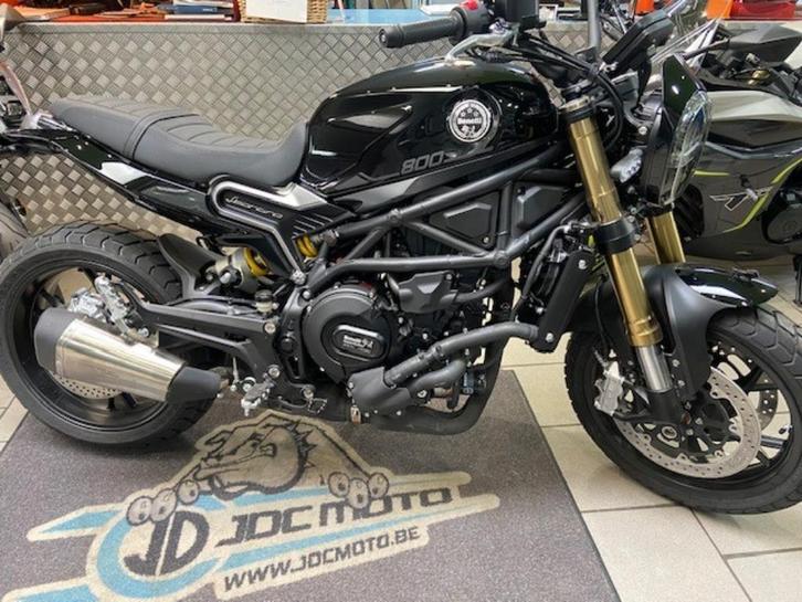 BENELLI LEOCINO 800 ULTRA ZWART, Motoren, Motoren | Benelli, Bedrijf, Naked bike, meer dan 35 kW, 2 cilinders, ABS, Ophalen