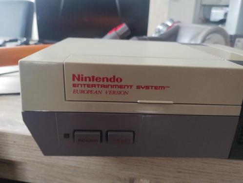 nintendo entertainment system european version, Games en Spelcomputers, Spelcomputers | Nintendo NES, Gebruikt, Met 3 controllers of meer