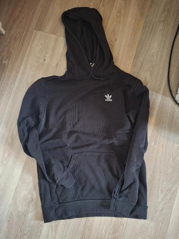 hoodie Adidas maat S beschikbaar voor biedingen