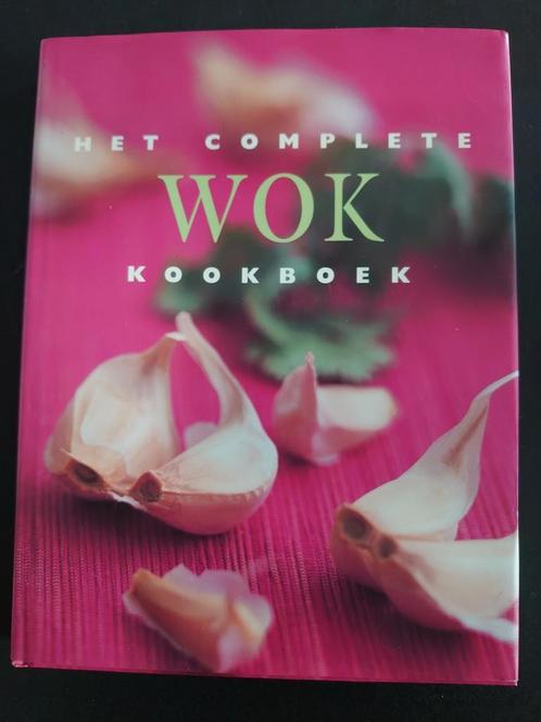 Het complete wok kookboek - De Lantaarn - Kay Scarlett, Boeken, Kookboeken, Zo goed als nieuw, Voorgerechten en Soepen, Hoofdgerechten
