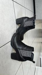 Bottines noires à talons, Vêtements | Femmes, Chaussures, Eram, Noir, Porté, Boots et Botinnes