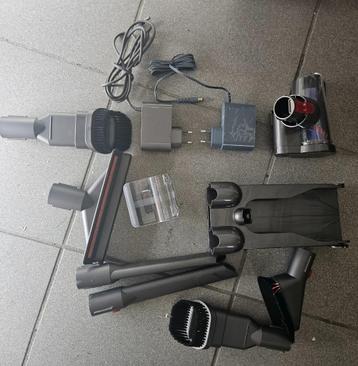 Lot accessories dyson v15, Envoi
