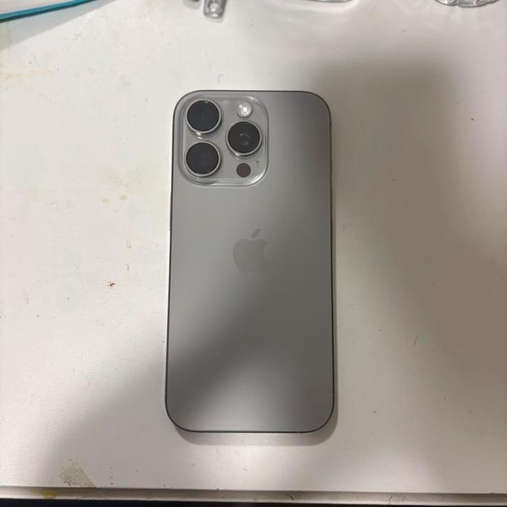iPhone 16 Pro 128GB, Telecommunicatie, Mobiele telefoons | Apple iPhone, Zo goed als nieuw, Zonder simlock, iPhone 16 Pro, Grijs