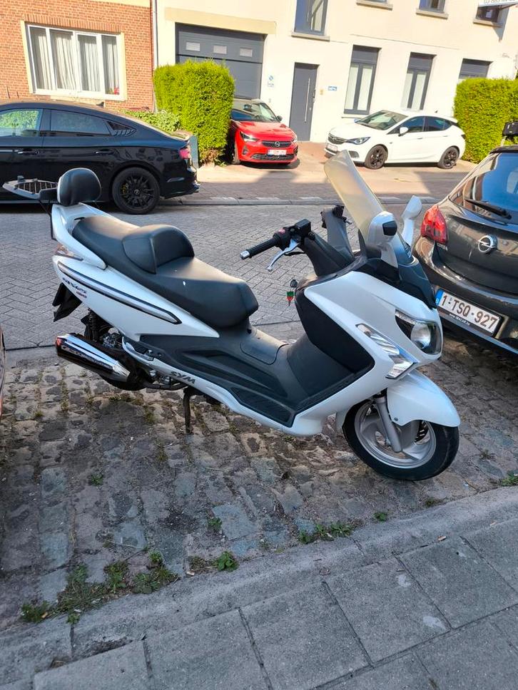 Sym GTS evo 125cc, 2013, Fietsen en Brommers, Scooters | Yamaha, Zo goed als nieuw, Ophalen