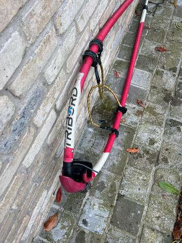 Giek tribord  beschikbaar voor biedingen