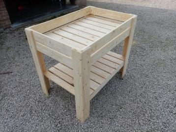 Jardinière artisanale. beschikbaar voor biedingen