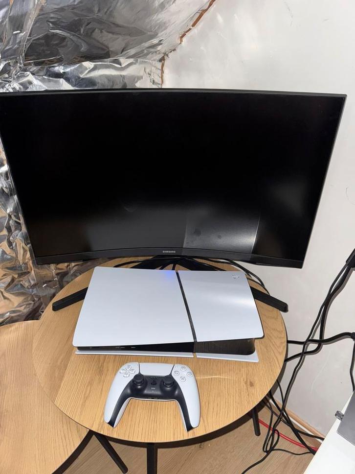 Ps5 digital 2025., Games en Spelcomputers, Spelcomputers | Sony PlayStation 5, Zo goed als nieuw, Ophalen