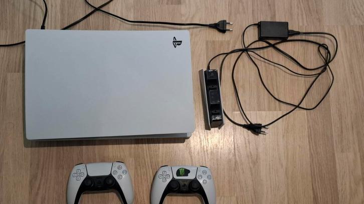 Ps5  DISK bundel, Games en Spelcomputers, Spelcomputers | Sony PlayStation 5, Zo goed als nieuw, Playstation 5, Ophalen of Verzenden