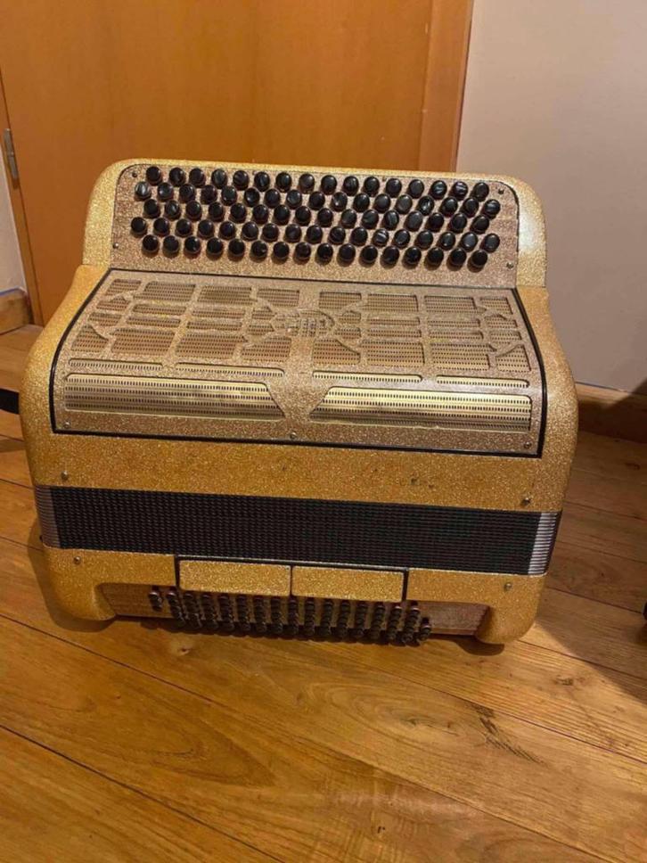 Figlio di Marco Do 2 accordeon, Muziek en Instrumenten, Accordeons, Gebruikt, Knopaccordeon, 96-bas, Overige merken, Met koffer