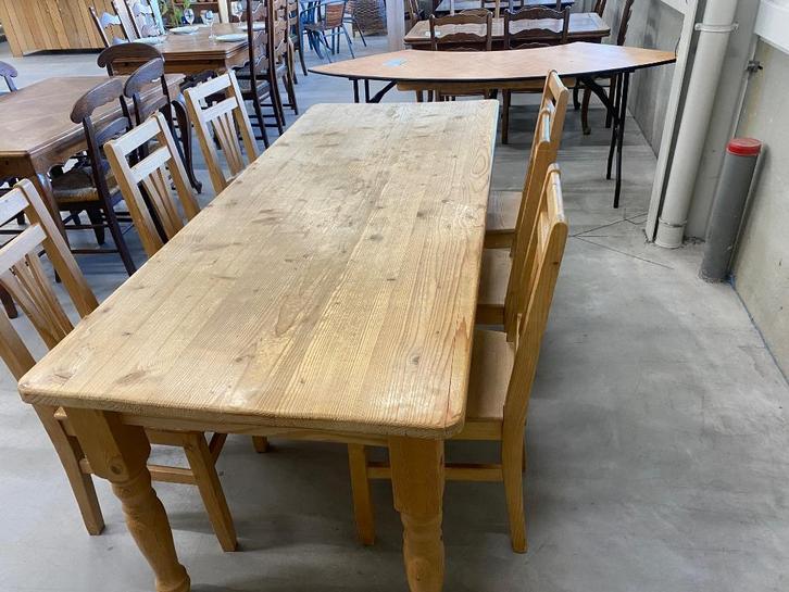 Robuuste houten eettafel met 6 bijpassende stoelen, Huis en Inrichting, Tafels | Eettafels, Gebruikt, 50 tot 100 cm, 150 tot 200 cm