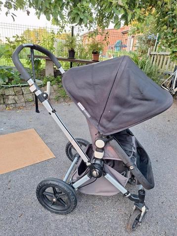 Zwarte buggy Bugaboo Cameleon met toebehoren beschikbaar voor biedingen