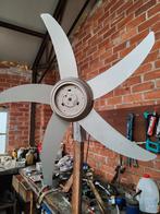 Windmolen die 6 volt opwekt, Tuin en Terras, Windwijzers en Windmolens, Ophalen, Zo goed als nieuw