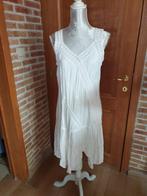 Robe dentelle blanche neuve, Enlèvement, Neuf