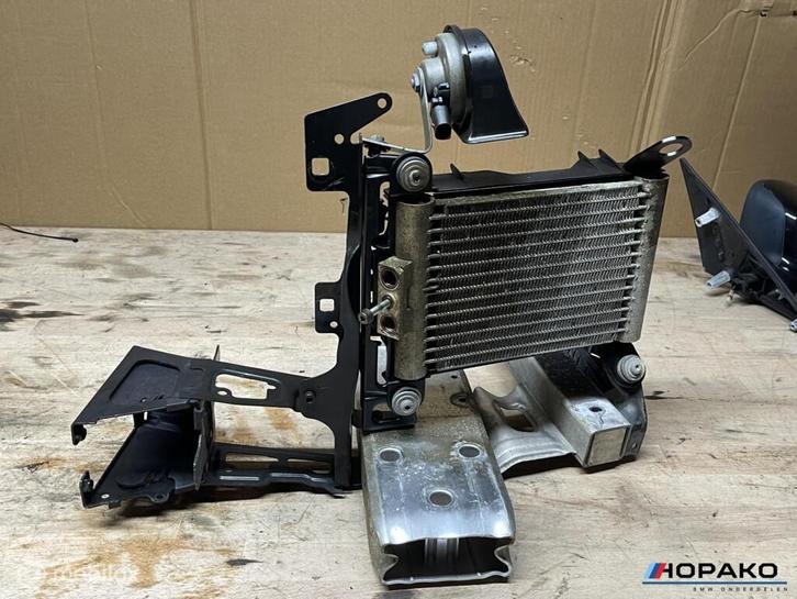 Oliekoeler (motor) + stuk bumperbalk F3x BMW 1721761836003, Auto-onderdelen, Motor en Toebehoren, Gebruikt, Ophalen of Verzenden
