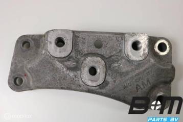 Console links VW Golf 7 beschikbaar voor biedingen