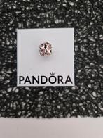 Charms Pandora parsemé de cœurs pleins rose, Comme neuf, Pandora, Argent, Avec strass