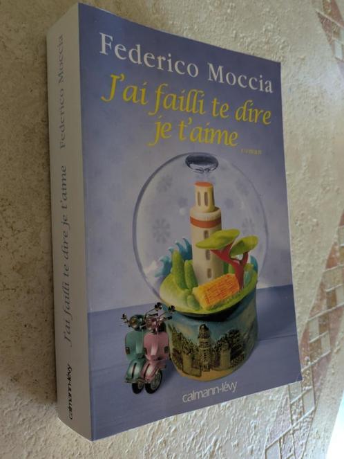 J'ai failli te dire je t'aime (Federico Moccia)., Boeken, Romans, Zo goed als nieuw, Europa overig, Ophalen of Verzenden