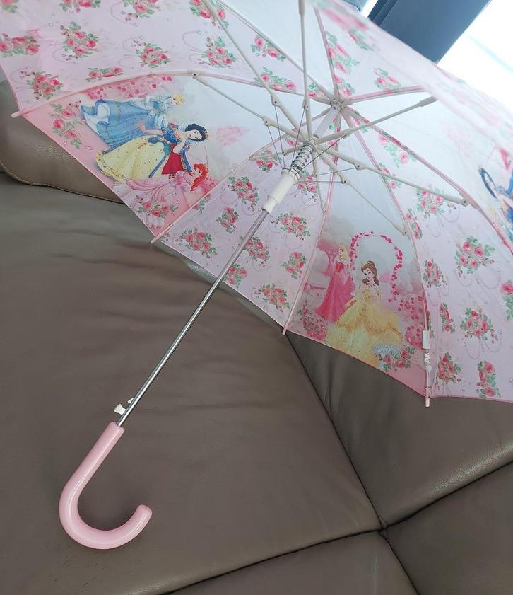Disney Princesses kinderparaplu, Kinderen en Baby's, Kindermode-accessoires, Zo goed als nieuw, Ophalen