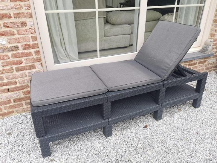 2 Loungestoelen | Sunlounger Allibert, Tuin en Terras, Ligbedden, Gebruikt, Kunststof, Verstelbaar, Verrijdbaar, Ophalen