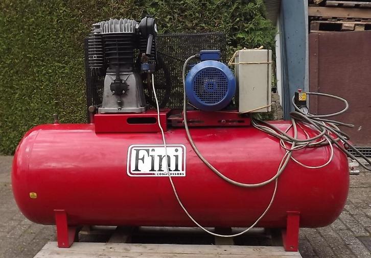 Compressor,  Fini Compressor., Doe-het-zelf en Bouw, Compressors, Zo goed als nieuw, 6 tot 10 bar, 100 liter of meer, 800 liter/min of meer