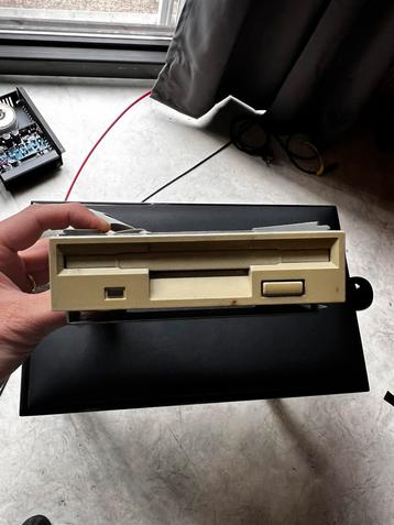À donner – Lecteur de disquettes 3,5 pour PC – vintage beschikbaar voor biedingen