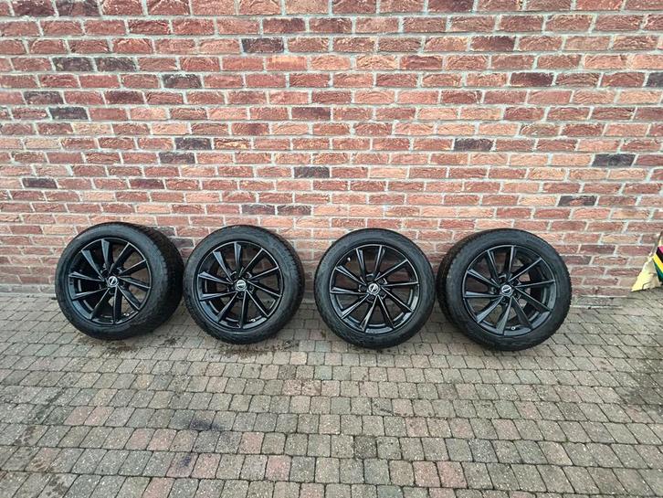 Pneus Hiver + Jantes Borbet 235/50 R18 101V (5X112), Autos : Pièces & Accessoires, Pneus & Jantes, Pneu(s), Pneus hiver, Autre