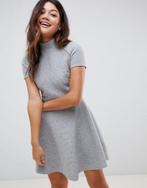 Grijze jurk van SuperDry - Maat medium, Ophalen, Grijs