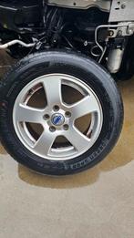 Volvo velgen 15" met banden 195/65/15, Auto-onderdelen, Banden en Velgen, Ophalen, Band(en)