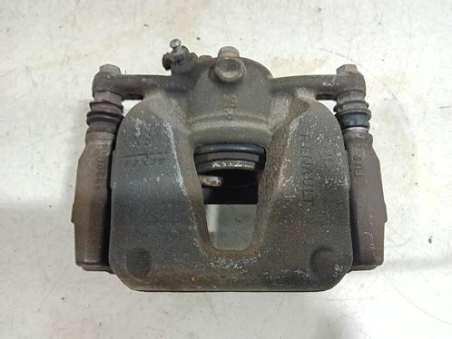 REMKLAUW RECHTS VOOR Renault Megane IV (RFBB) (01-2015/-), Auto-onderdelen, Remmen en Aandrijving, Renault, Gebruikt