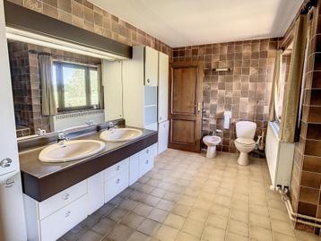 badkamer beschikbaar voor biedingen